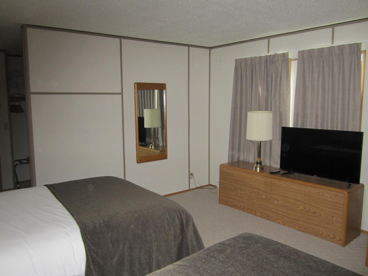 Triple J Hotel Dawson City Esterno foto