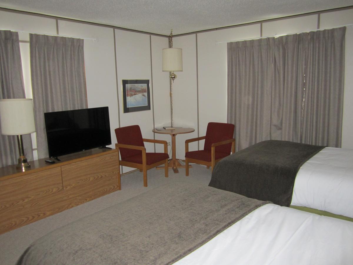 Triple J Hotel Dawson City Esterno foto