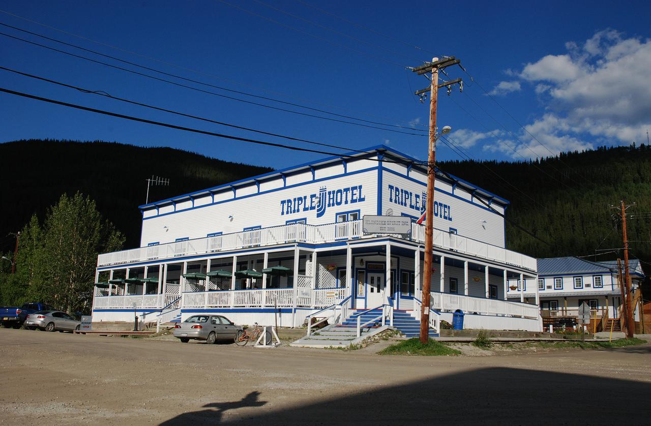 Triple J Hotel Dawson City Esterno foto