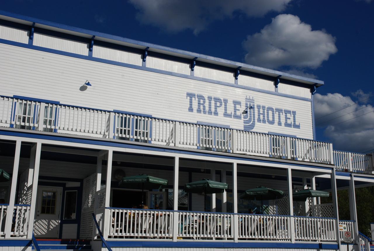 Triple J Hotel Dawson City Esterno foto
