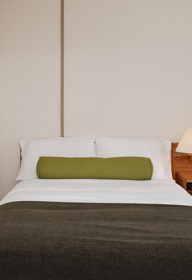 Triple J Hotel Dawson City Esterno foto