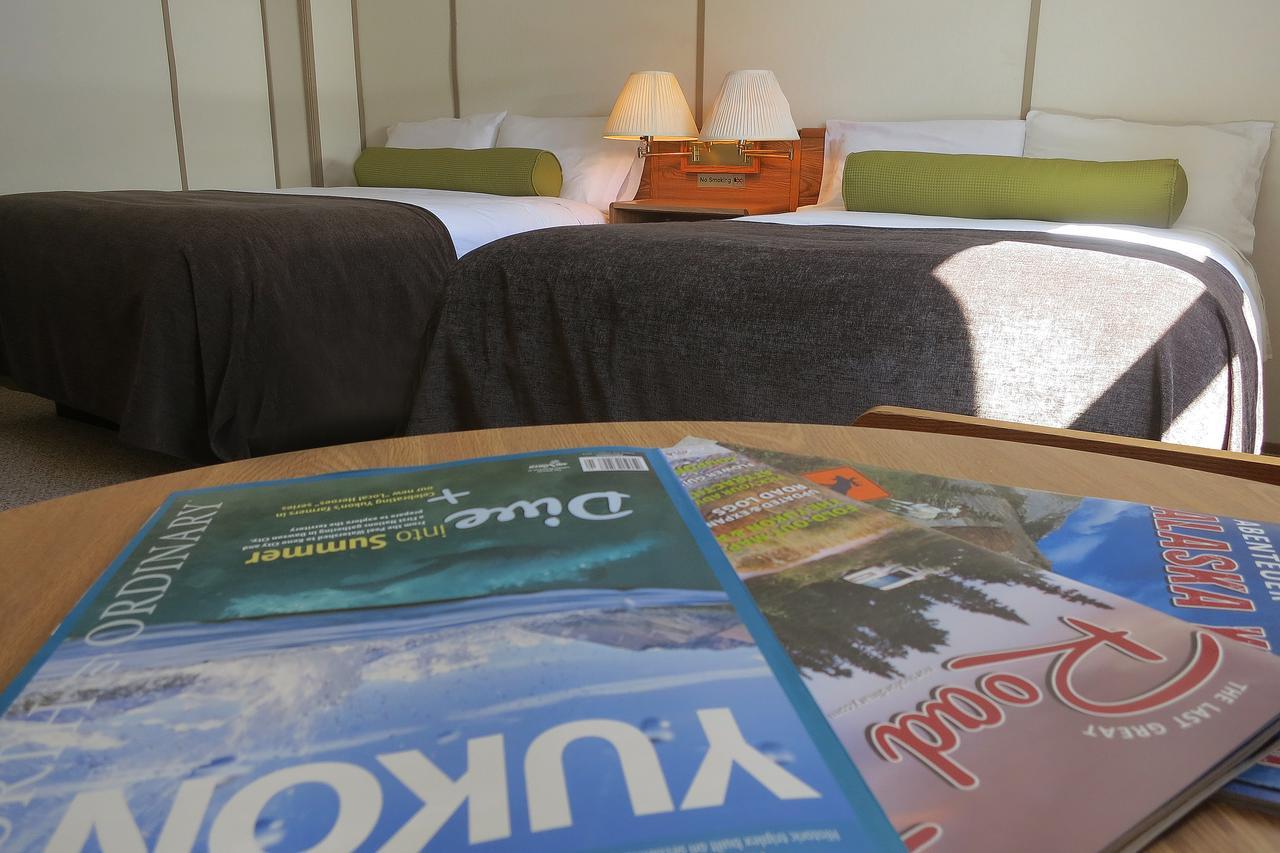 Triple J Hotel Dawson City Esterno foto